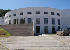 Centro de Convenções Victor Brecheret em Atibaia