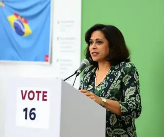 votação em Atibaia (SP)